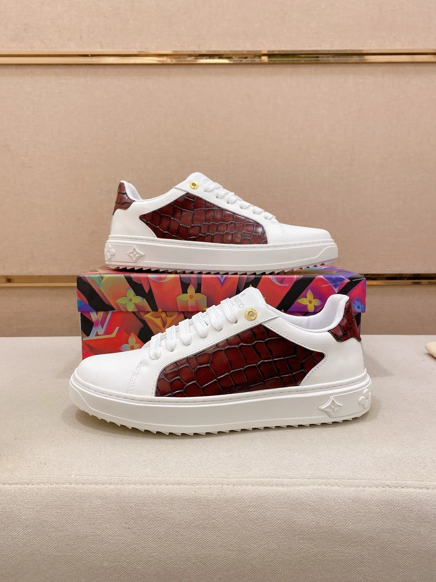 Men's shoes💰: 540💰(Niuli: full package) louis vuitton (Louis Vuitton/lv) top 🔍🔍 new models are on sale at the same time at the counter. The upper 🇮🇹 is imported from Italy, first-layer cowhide, and the lining is fully imported cowhide. 💪💪, completely 1⃣️ to 1 ⃣️Re-engraved🇮🇹💪💪, ⚠Sole: The original sole is specially provided by the original factory, the exclusive movable molded sole is super comfortable, ⚠The original factory follows the order, 🔍🔍high quality, you can enter and exit the counter at will, welcome to compare⚠. Code number:38-44